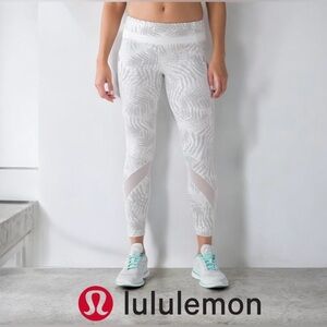 Lululemon Inspire Tight II, Size 10, Palm Camo White Nimbus 🏃‍♀️‍➡️